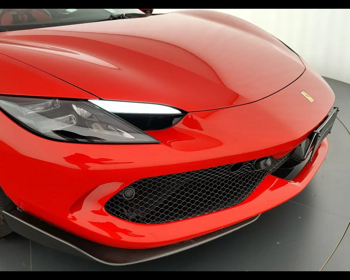 Ferrari 296 Coupé usata a Verona (20)
