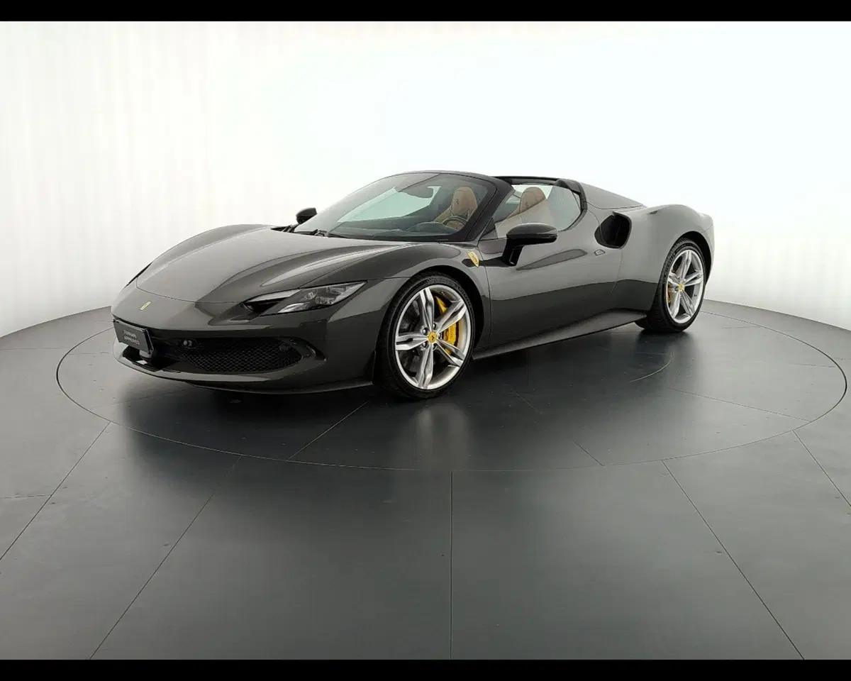 Ferrari 296 Spider usata a Verona