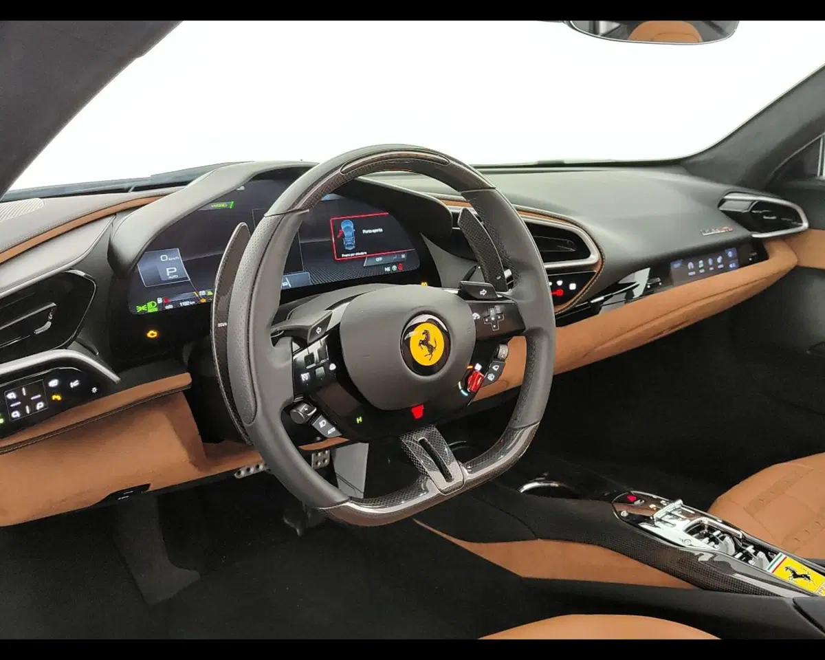 Ferrari 296 Spider usata a Verona (5)