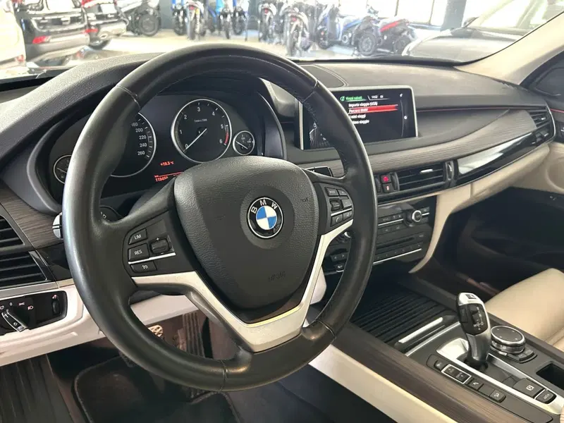 BMW X5 usata a Ferrara (9)