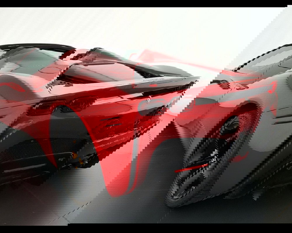 Ferrari SF90 Spider usata a Verona (13)