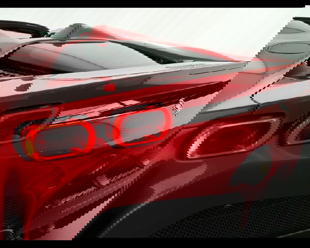 Ferrari SF90 Spider usata a Verona (14)