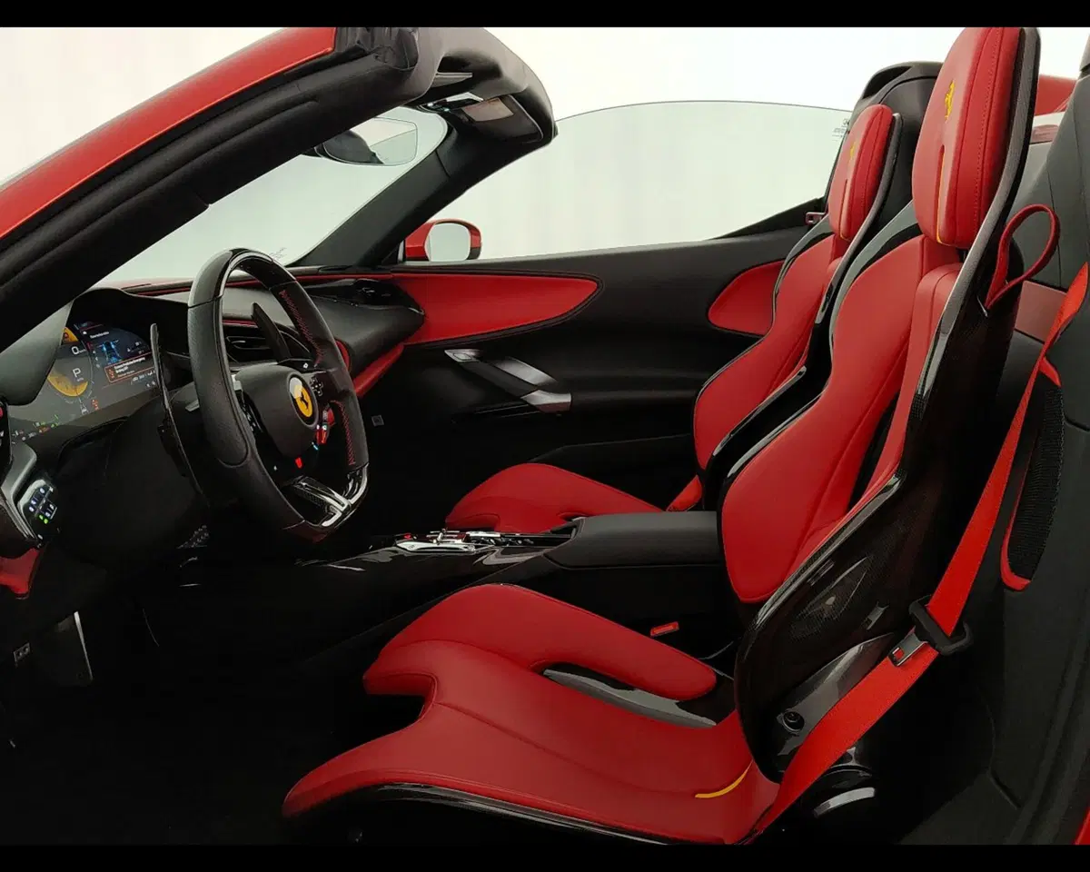 Ferrari SF90 Spider usata a Verona (18)