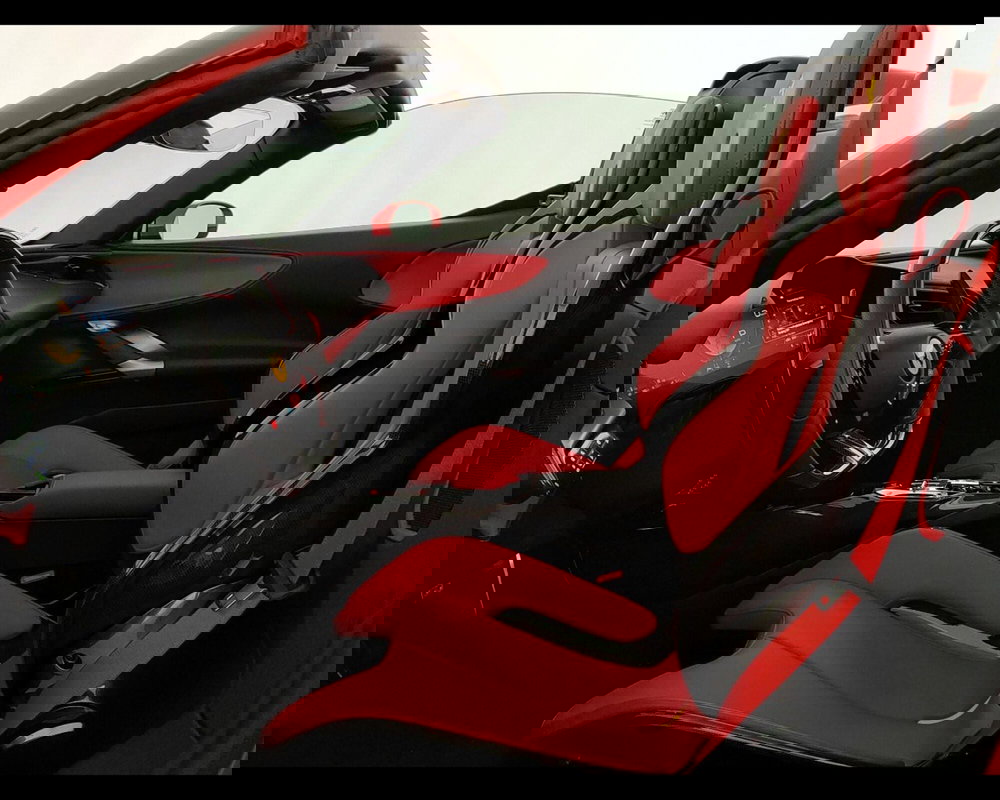 Ferrari SF90 Spider usata a Verona (18)