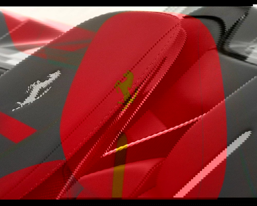 Ferrari SF90 Spider usata a Verona (20)