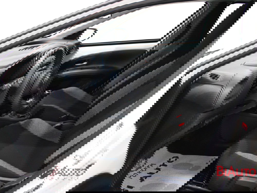 Toyota Aygo X usata a Firenze (6)