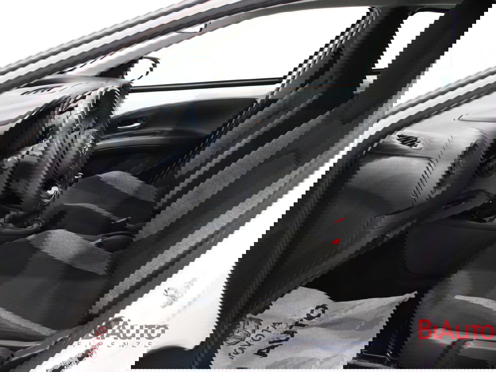 Toyota Aygo X usata a Firenze (6)