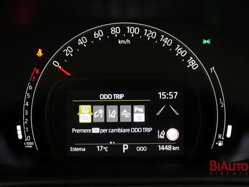 Toyota Aygo X usata a Firenze (11)
