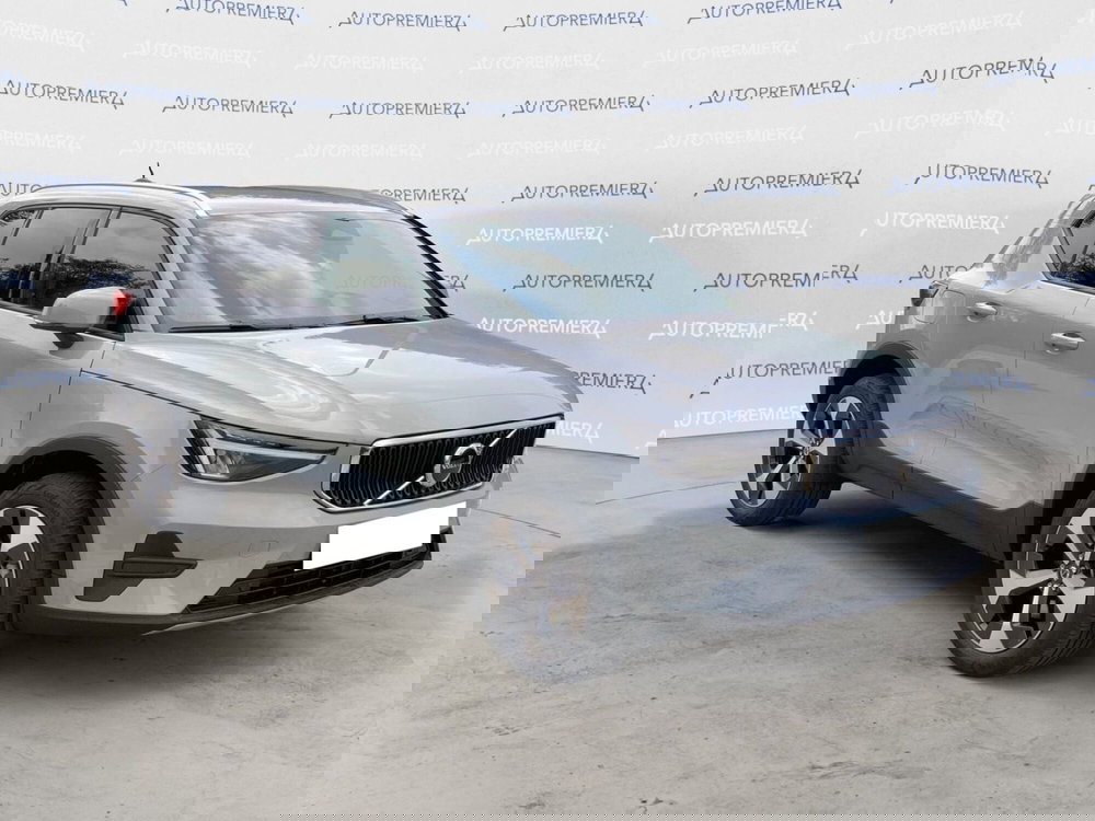 Volvo XC40 nuova a Como (4)