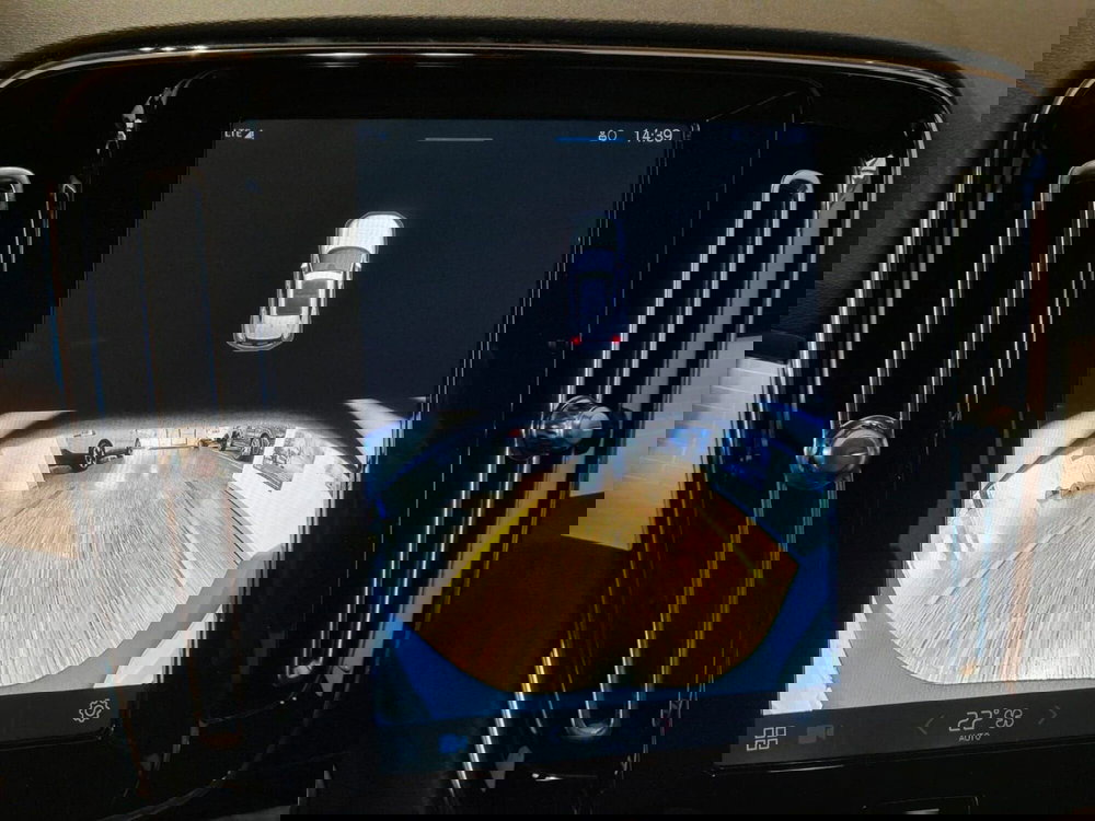 Volvo XC40 nuova a Como (9)