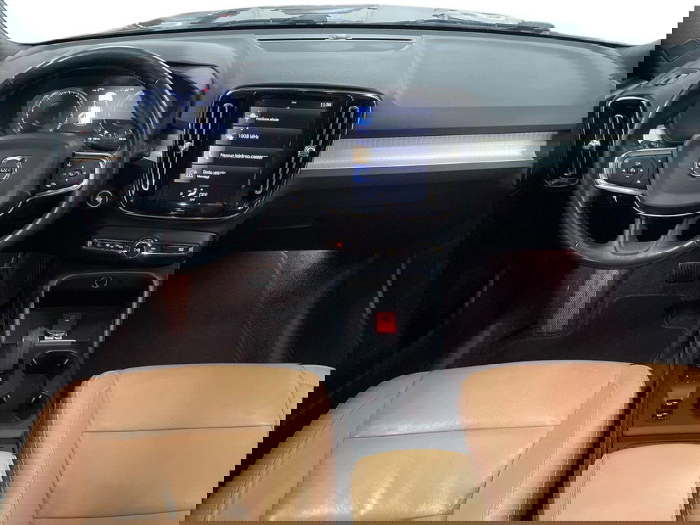 Volvo XC40 usata a Ancona (10)