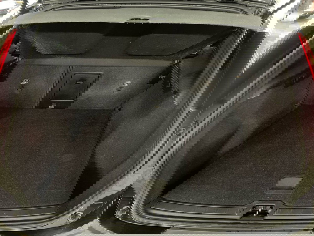 Volvo XC40 usata a Ancona (7)