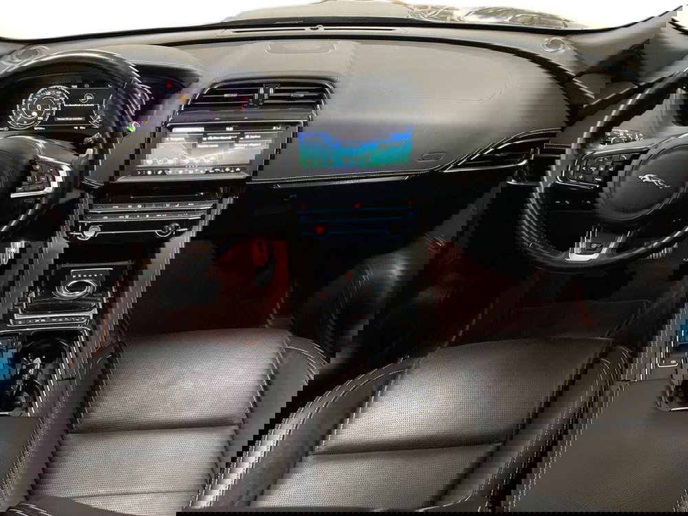 Jaguar F-Pace usata a Macerata (10)