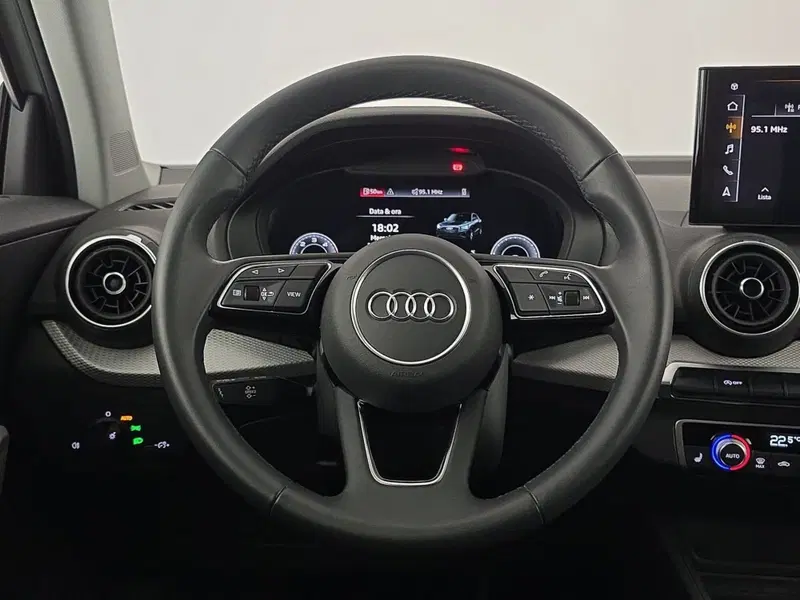 Audi Q2 usata a Asti (12)