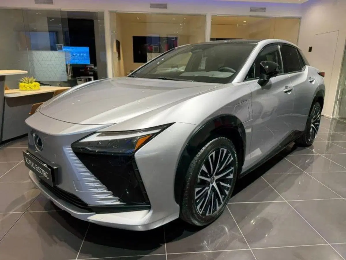 Lexus RZ nuova a Perugia