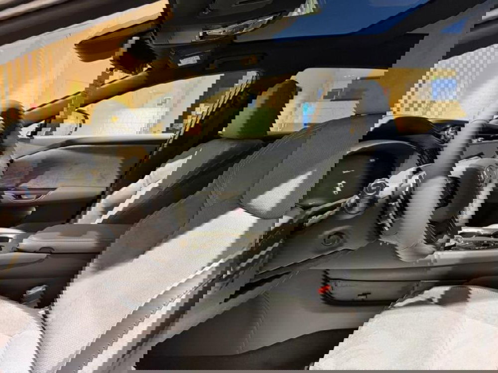 Lexus RZ nuova a Perugia (11)