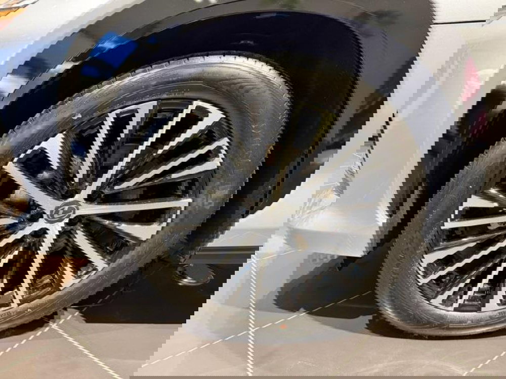 Lexus RZ nuova a Perugia (9)