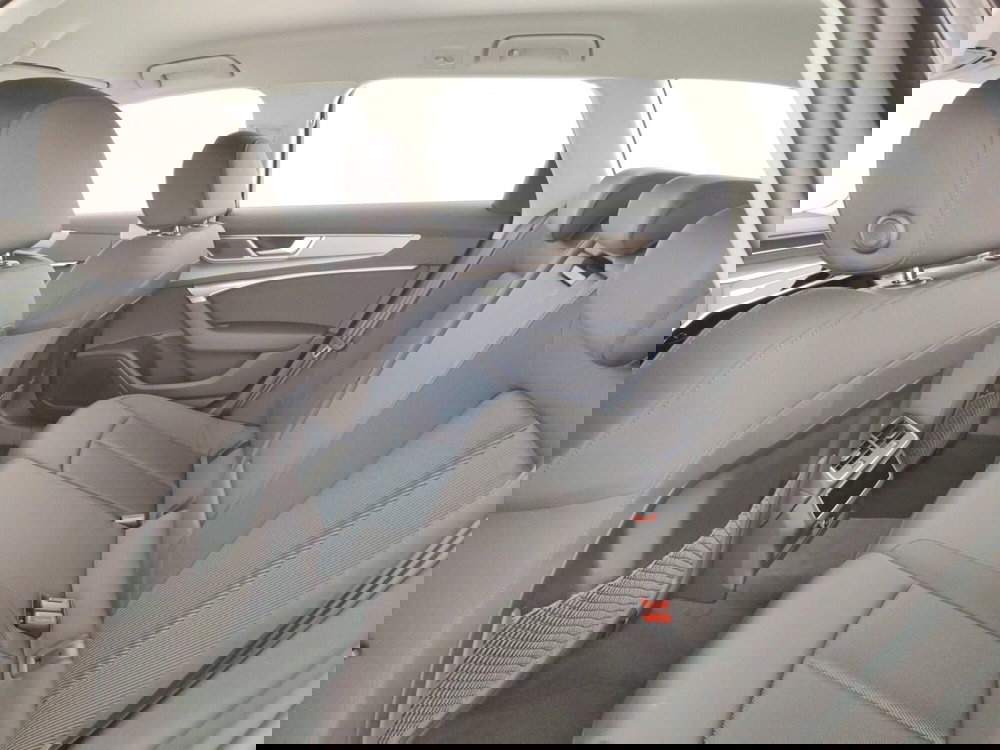 Audi A6 Avant nuova a Massa-Carrara (12)