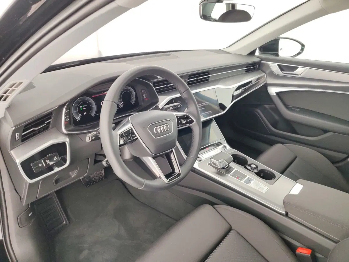 Audi A6 Avant nuova a Massa-Carrara (8)