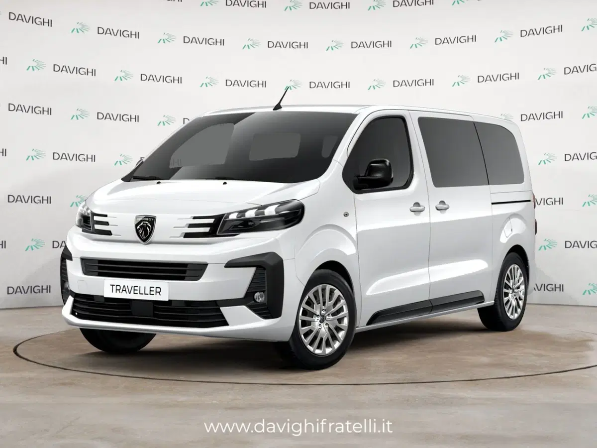 Peugeot Traveller nuova a Parma