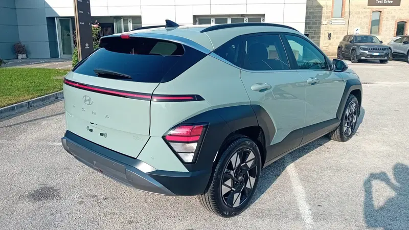 Hyundai Kona nuova a Benevento (4)