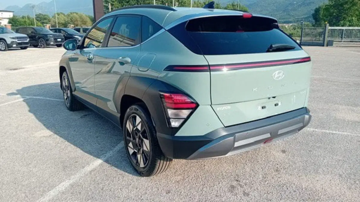 Hyundai Kona nuova a Benevento (9)