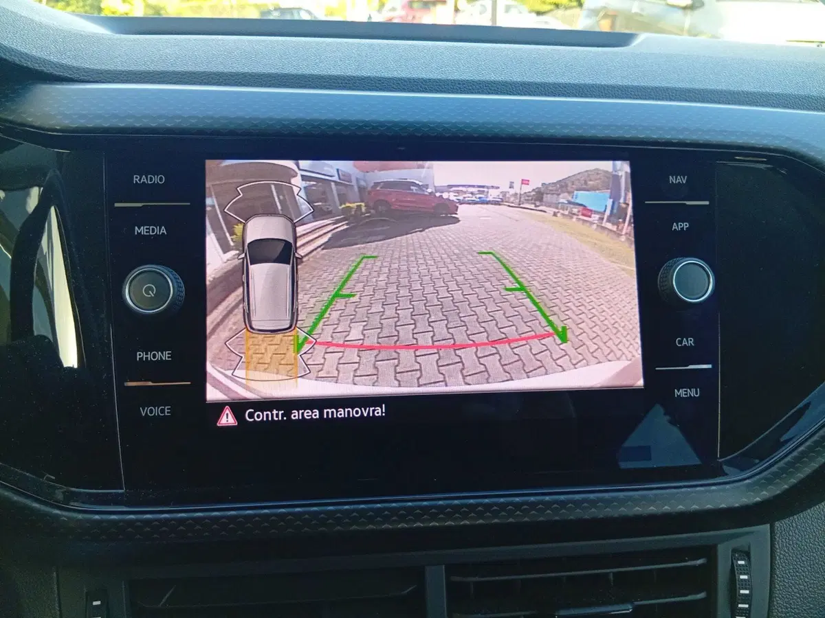 Volkswagen T-Cross usata a Brescia (18)