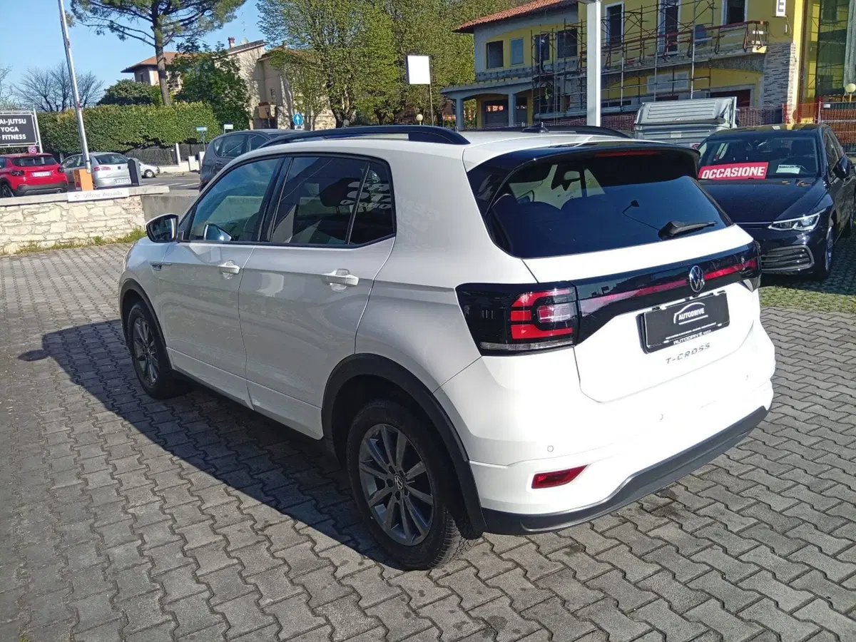 Volkswagen T-Cross usata a Brescia (7)