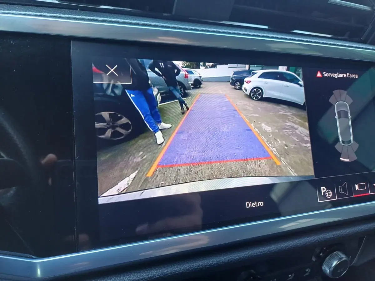 Audi Q3 Sportback usata a Reggio Calabria (13)