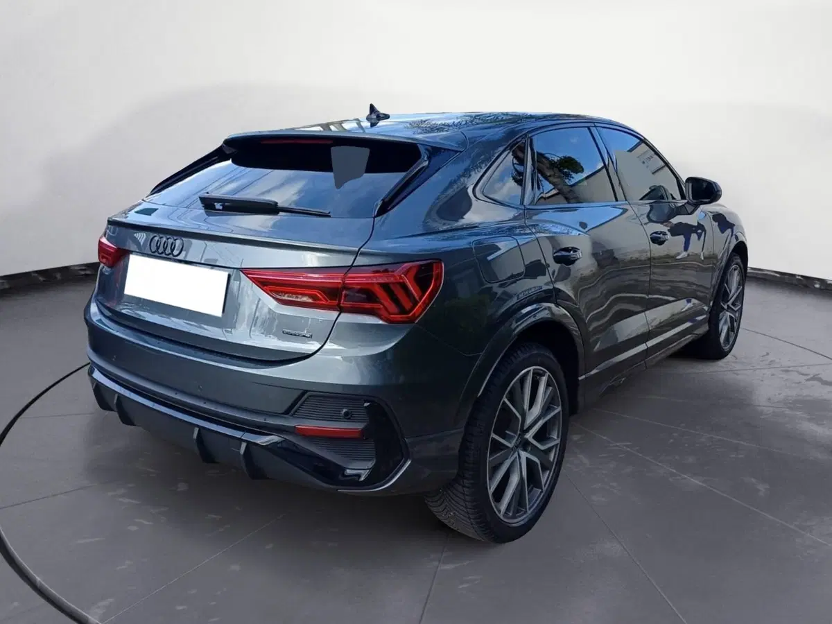 Audi Q3 Sportback usata a Reggio Calabria (5)
