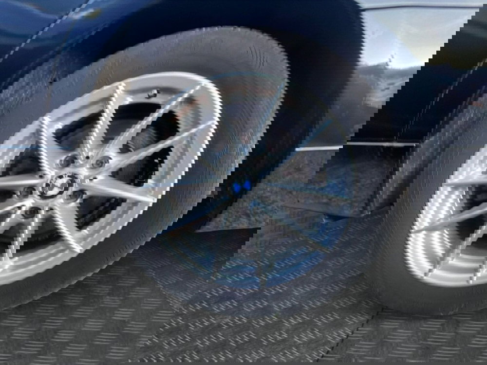 BMW Serie 3 usata a L'Aquila (11)