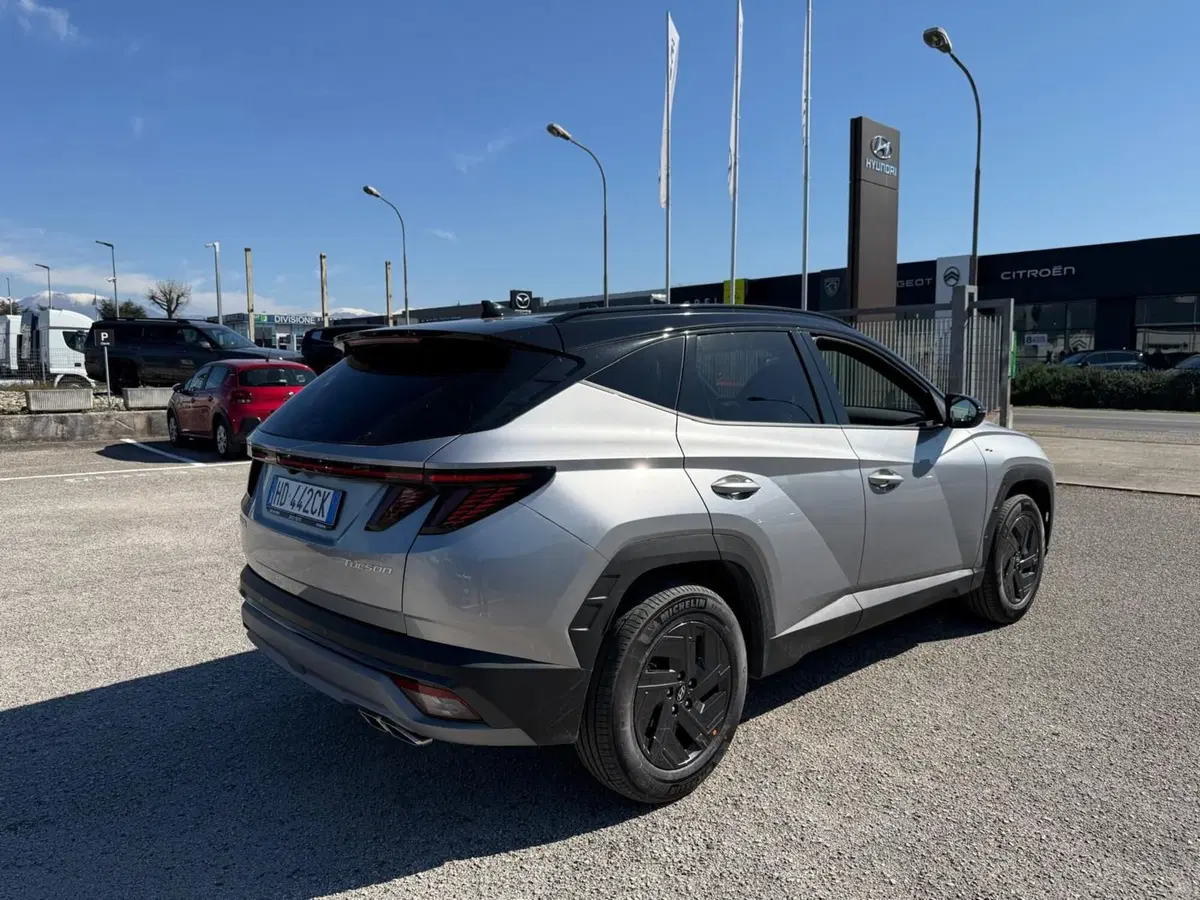 Hyundai Tucson nuova a Frosinone (5)