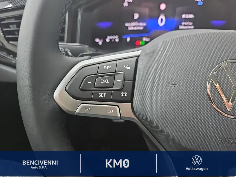 Volkswagen Polo nuova a Catanzaro (17)