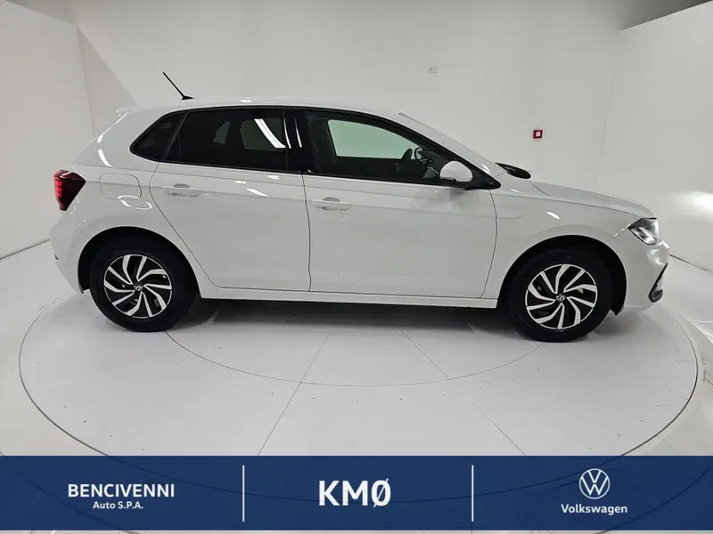 Volkswagen Polo nuova a Catanzaro (5)