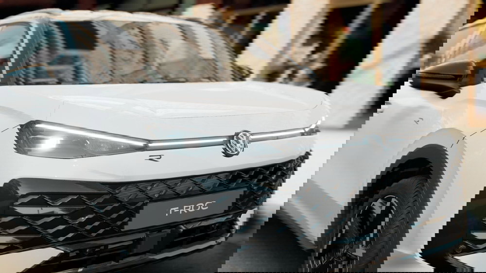 Volkswagen T-Roc nuova a Catanzaro (4)