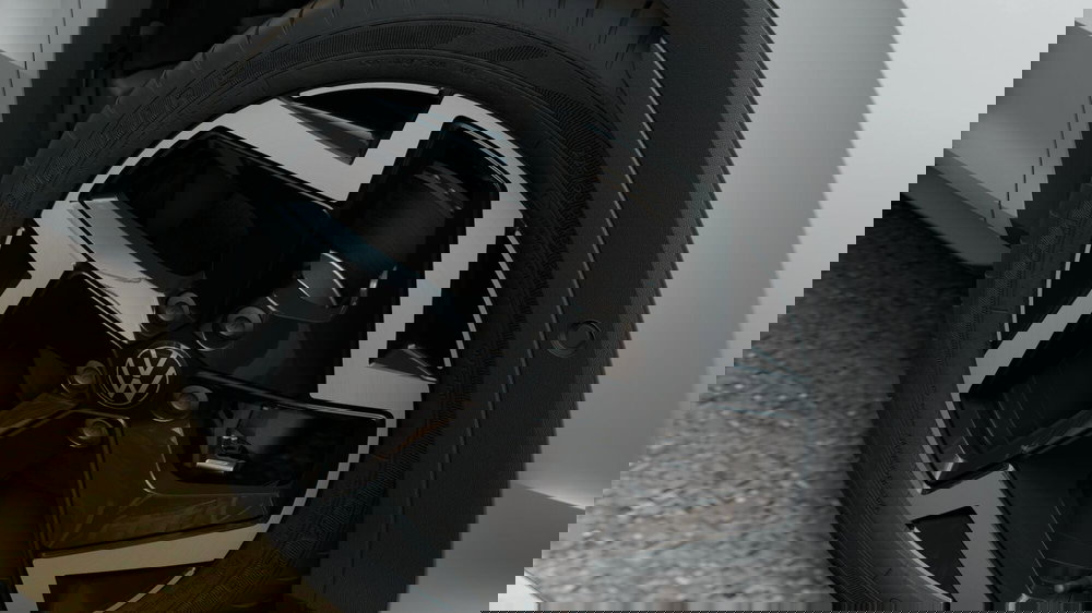 Volkswagen T-Roc nuova a Catanzaro (8)