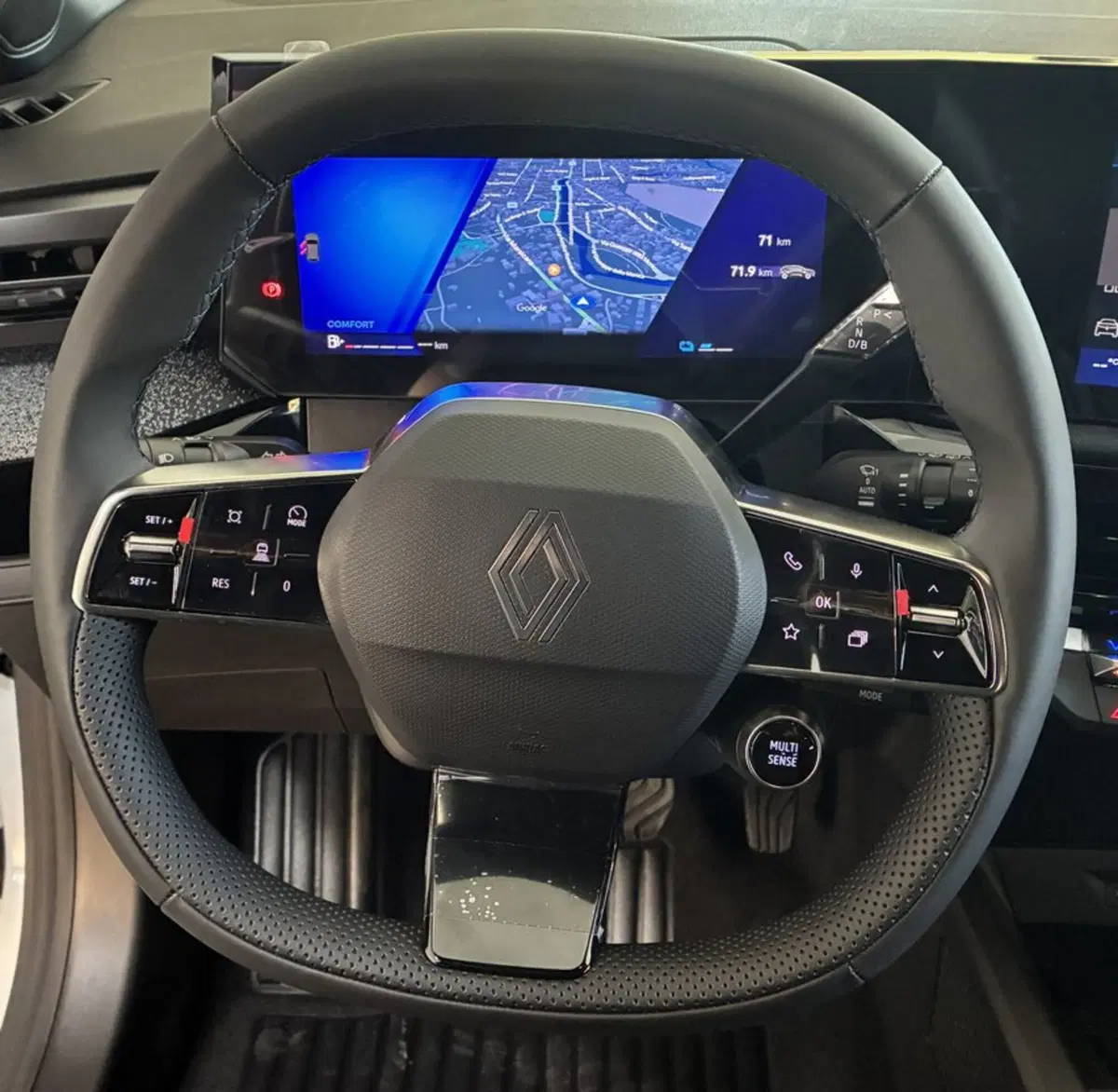 Renault Clio nuova a Frosinone (11)