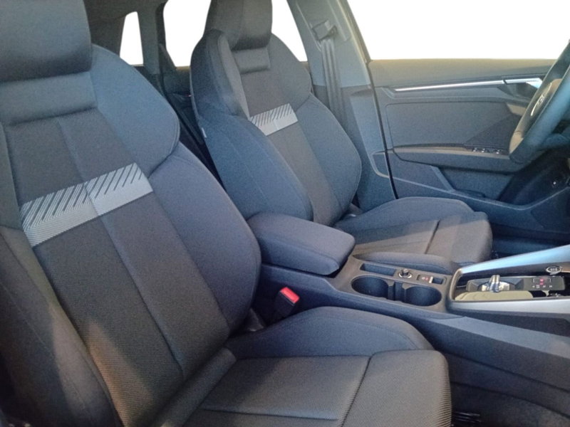 Audi A3 Sportback nuova a Bari (12)