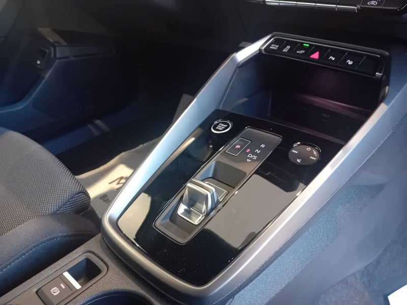 Audi A3 Sportback nuova a Bari (14)