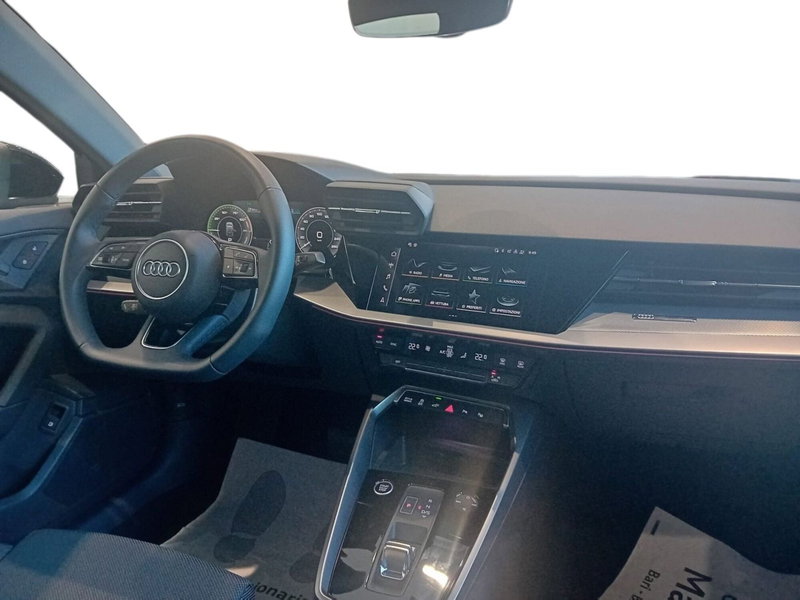 Audi A3 Sportback nuova a Bari (4)
