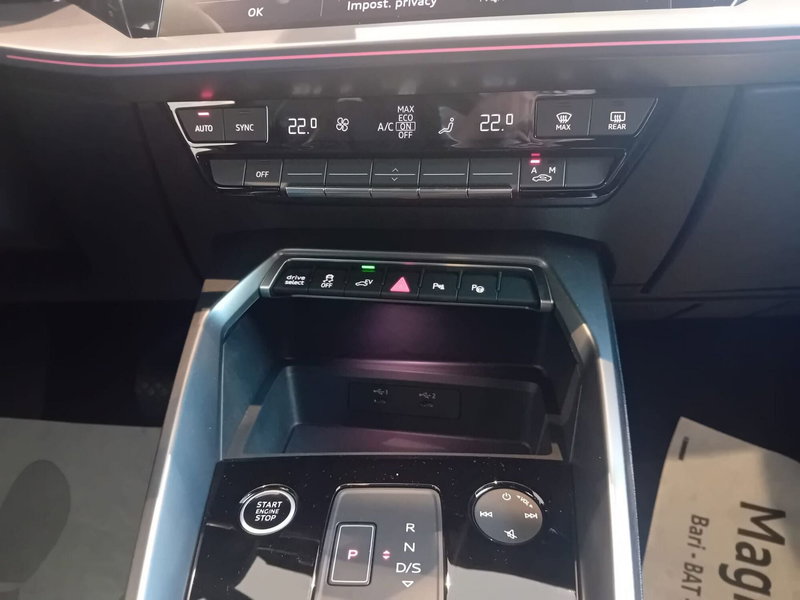 Audi A3 Sportback nuova a Bari (9)