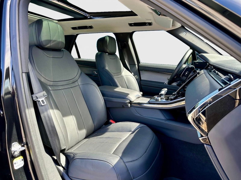 Land Rover Range Rover Sport usata a Bari (3)