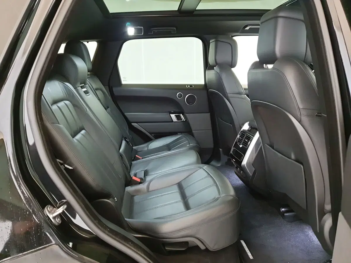Land Rover Range Rover Sport usata a Monza e Brianza (5)
