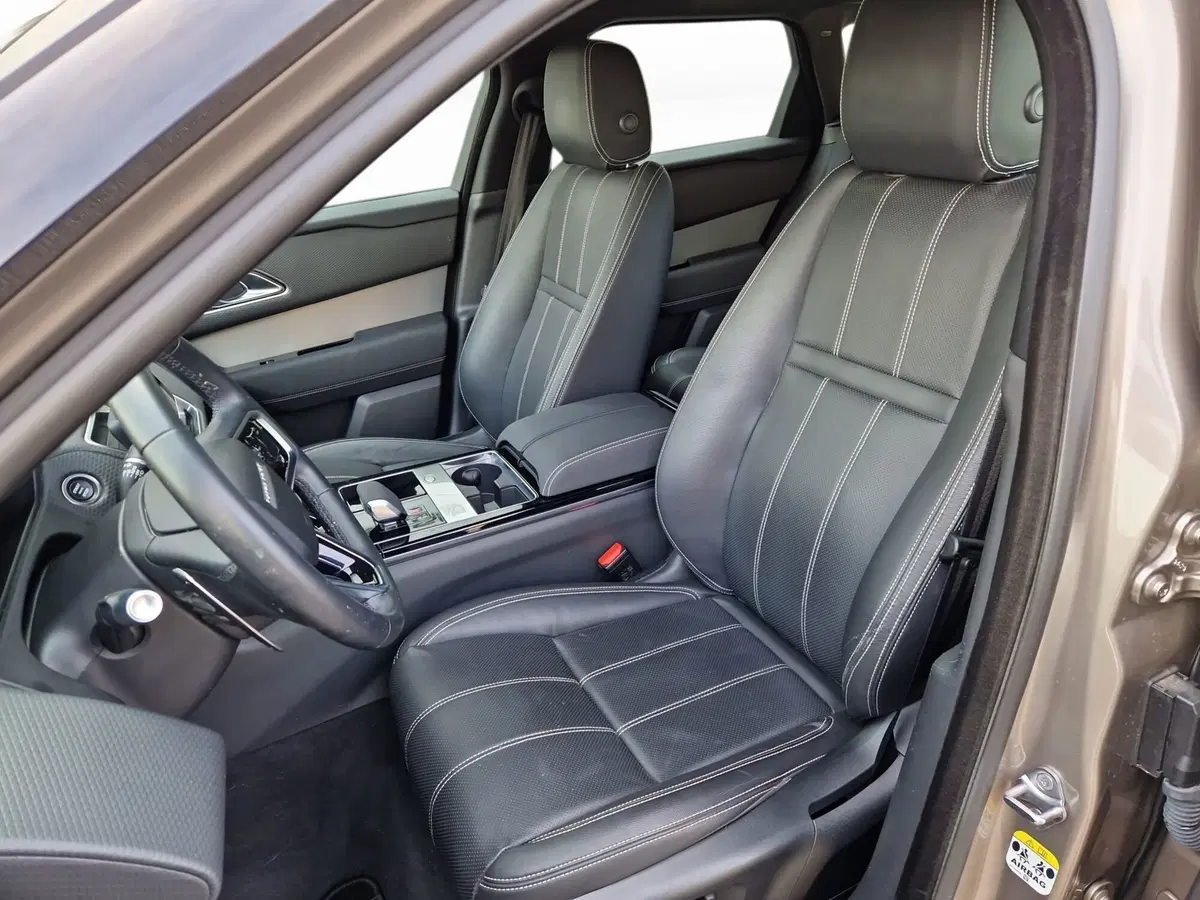Land Rover Range Rover Velar usata a Modena (11)