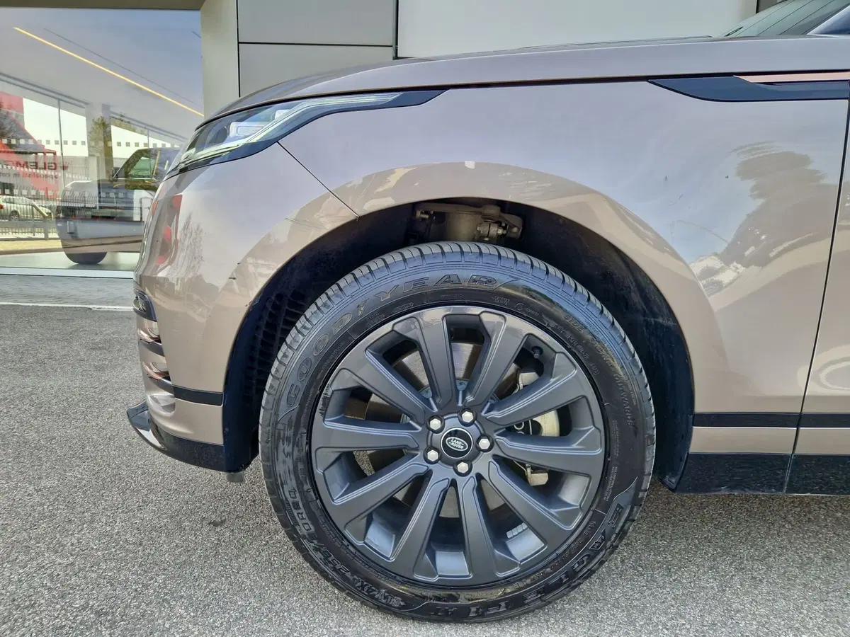 Land Rover Range Rover Velar usata a Modena (15)