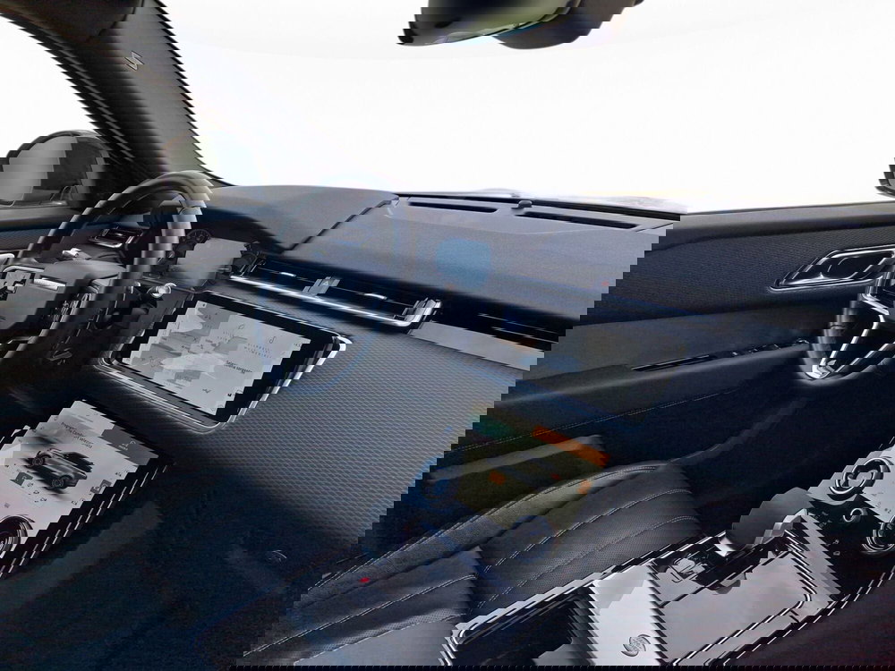 Land Rover Range Rover Velar usata a Modena (9)