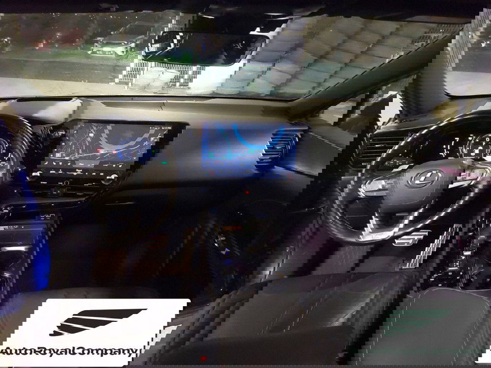 Lexus NX usata a Roma (11)