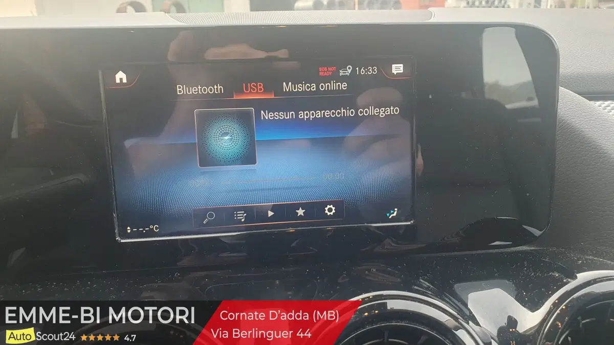 Mercedes-Benz GLA SUV usata a Lecco (12)