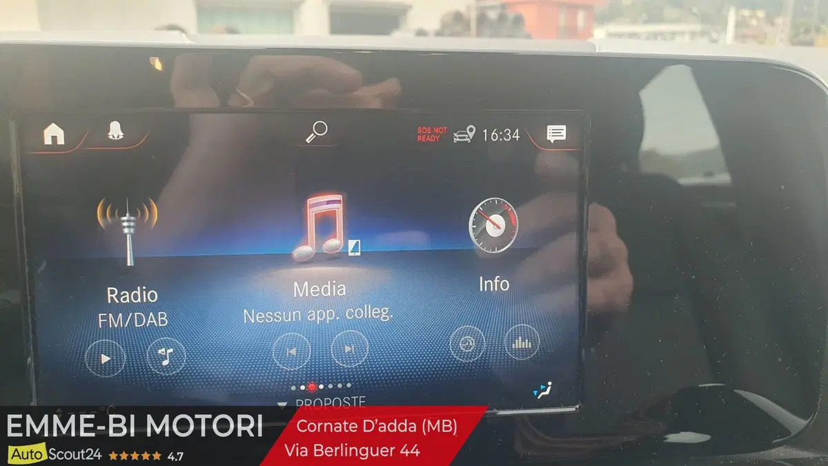 Mercedes-Benz GLA SUV usata a Lecco (15)