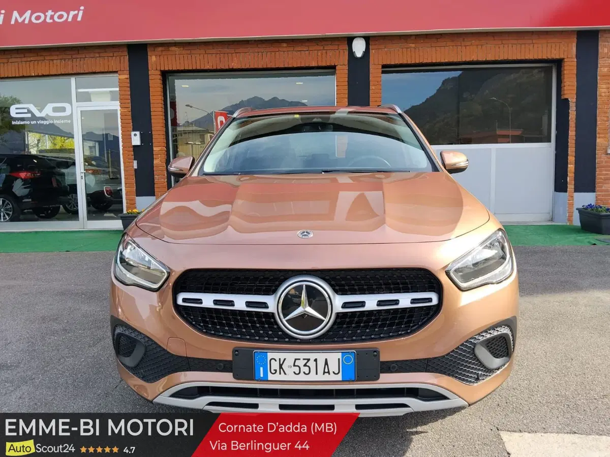 Mercedes-Benz GLA SUV usata a Lecco (2)